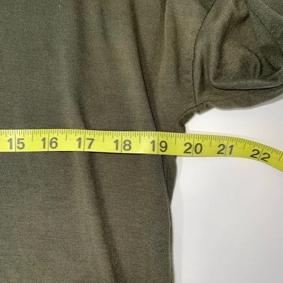 Garage Olive Green Cropped Long Sleeve Crew Neck Basic Top Medium Women’s - Picture 7 of 11